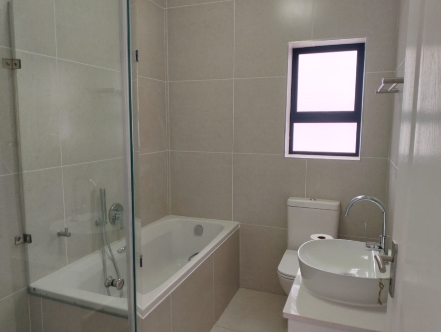 To Let 2 Bedroom Property for Rent in Reebok Western Cape